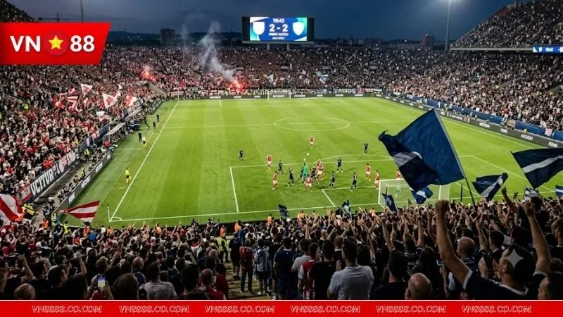 Không khí kịch tính tại một trận đấu derby nơi kèo đồng banh thường xuyên xuất hiện